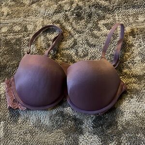 Victoria's Secret Mauve Padded T-Shirt Bra with Lace Accents